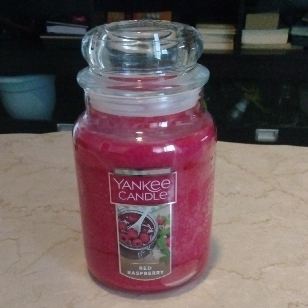 Yankee Candle Red Raspberry Jar